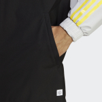 prev_1680693801_IC4571_8_APPAREL_On_Model_Detail_View_2_grey.jpg
